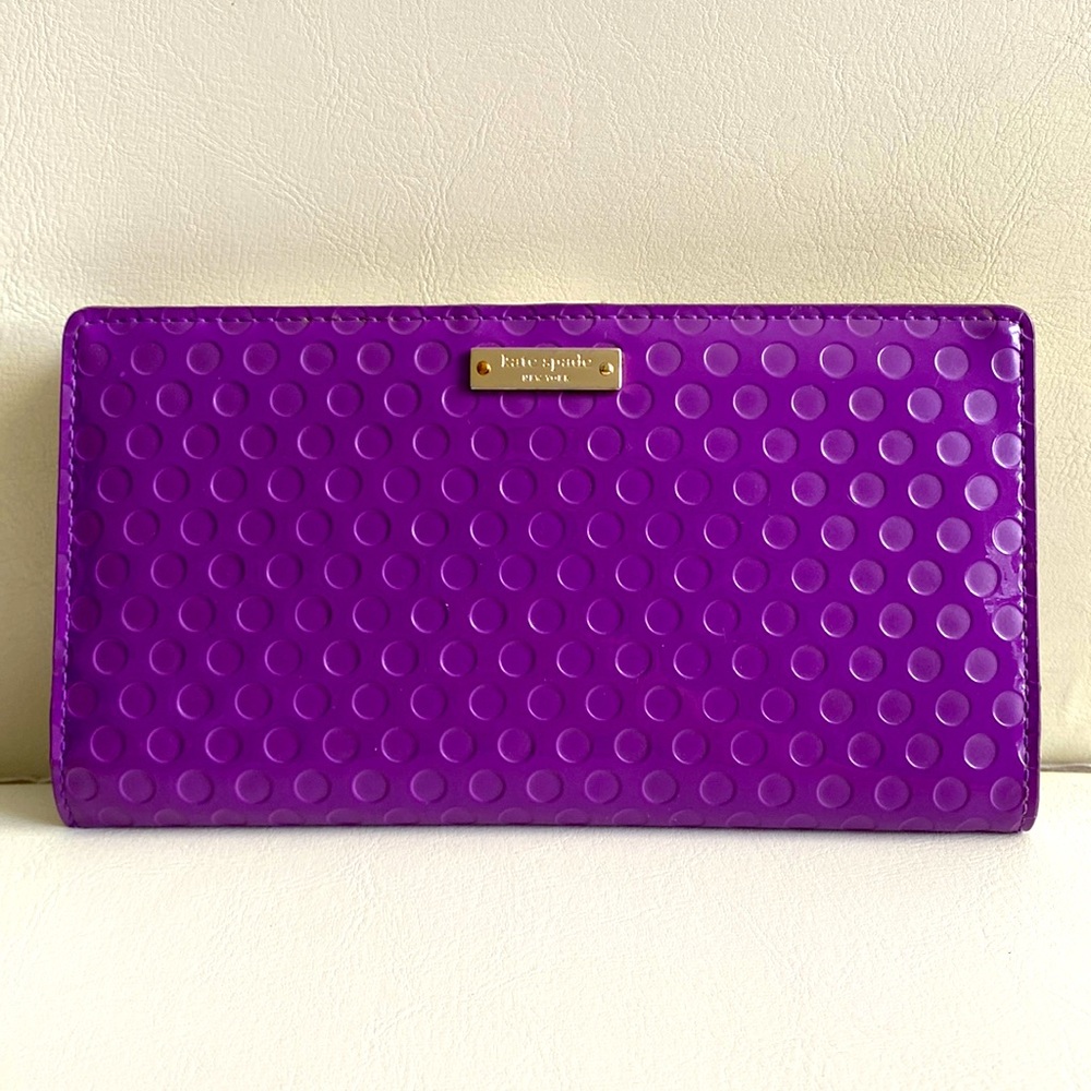 Kate spade bright purple patent leather wallet with circle details